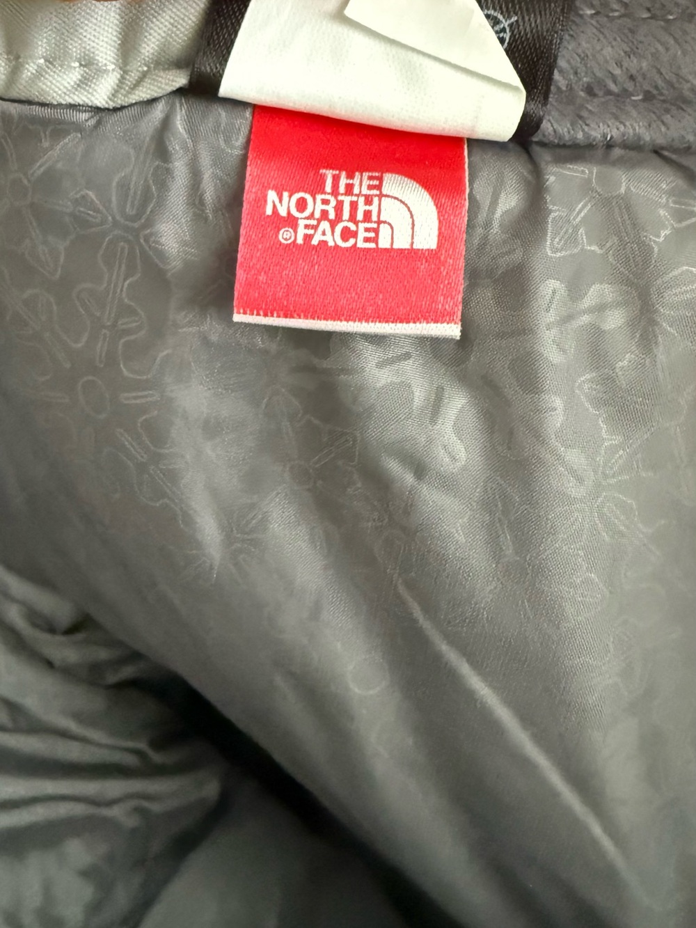 The North Face | HyVent Ski/Snowboard Pant |Size Small - Picture 10 of 10